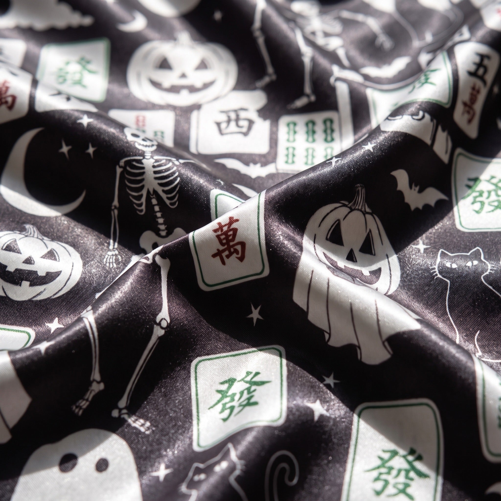 Silky Satin Long-Sleeved Women's Pajama Set In Halloween Mahjong